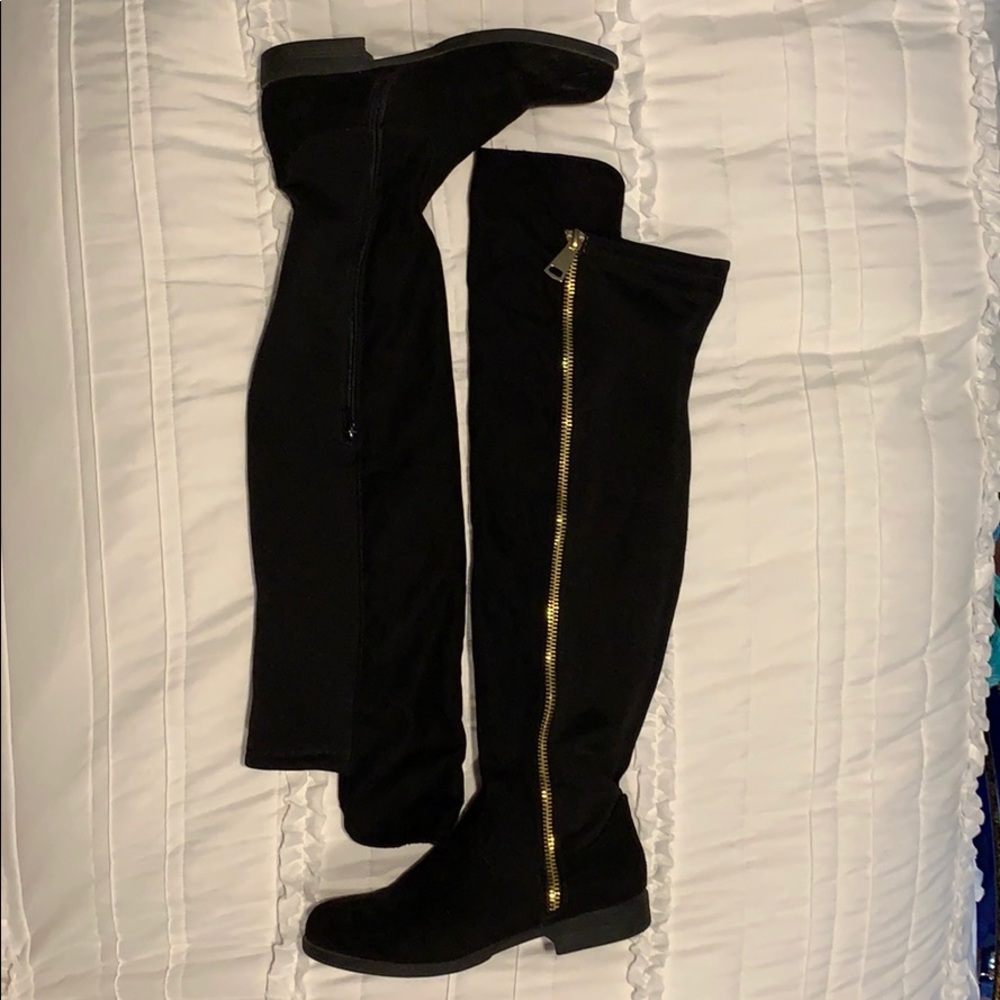 Black High-Knee Boots Sz 10